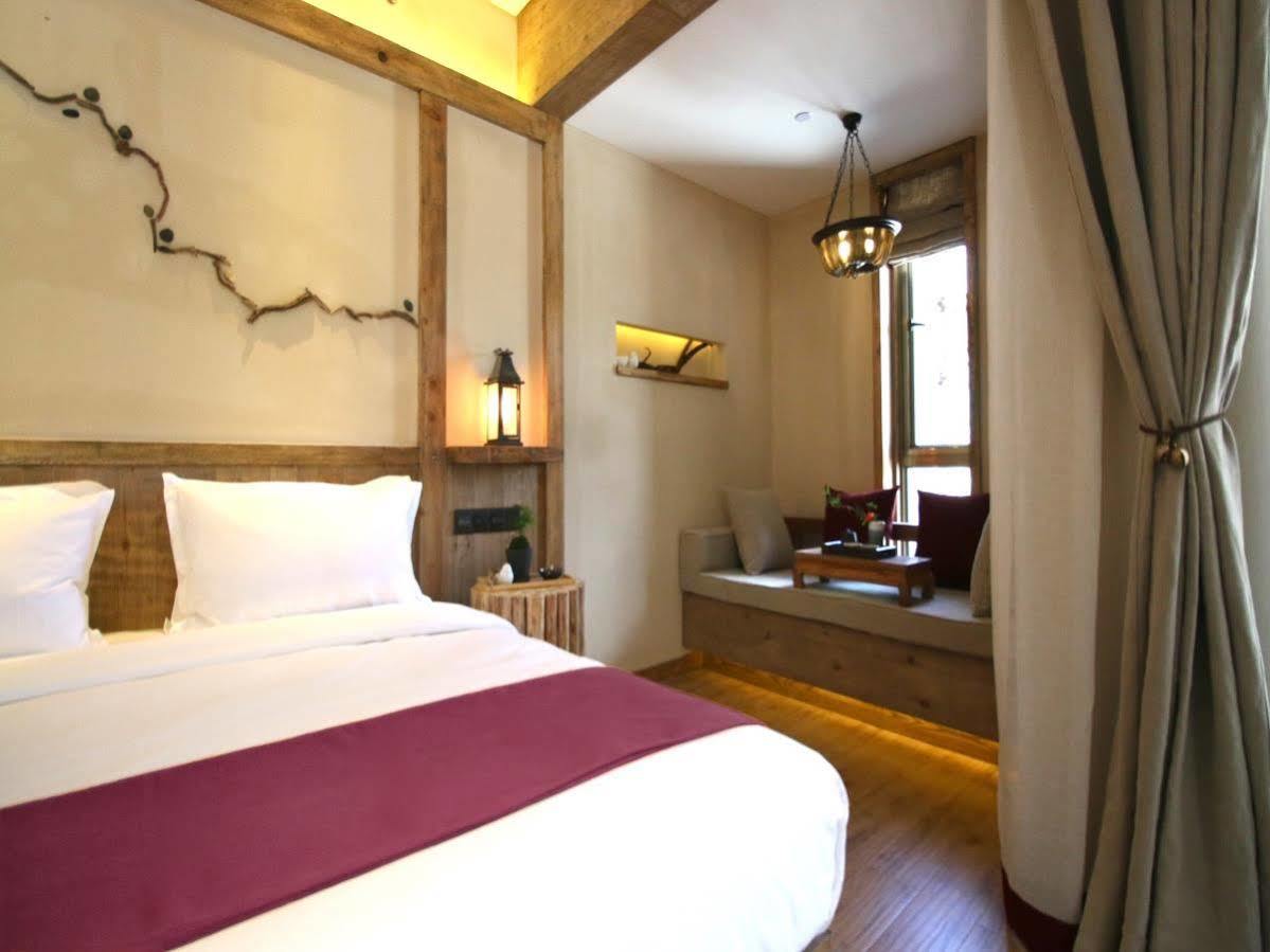 Lux* Tea Horse Road Benzilan Hotell Exteriör bild