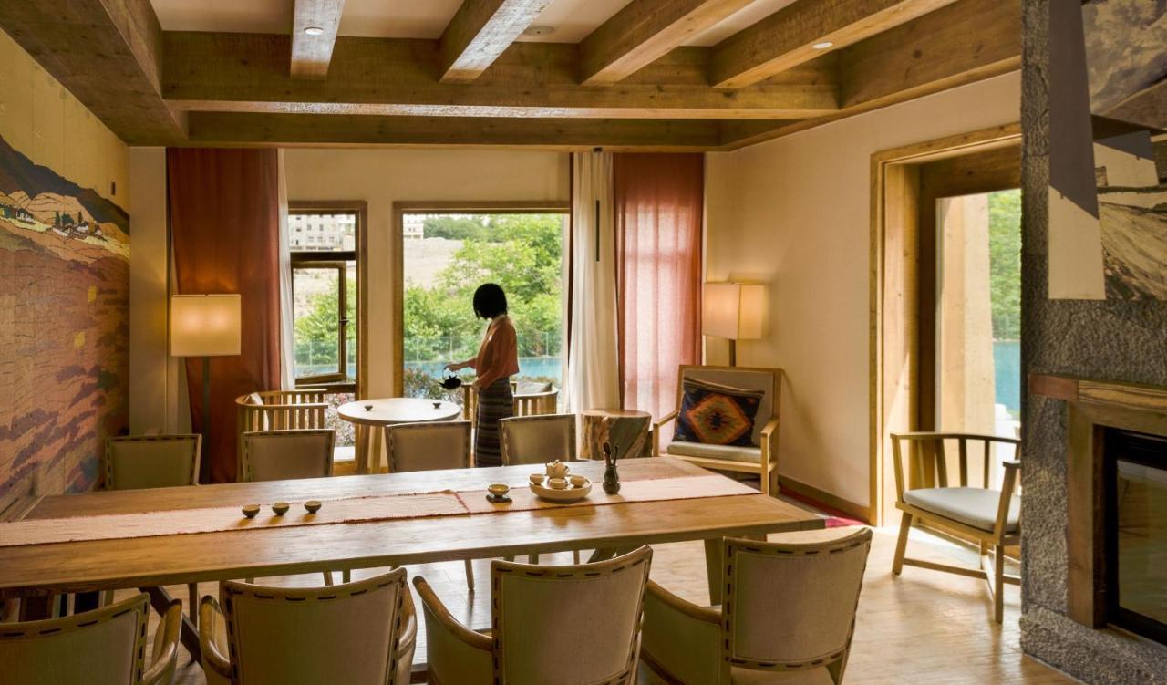 Lux* Tea Horse Road Benzilan Hotell Exteriör bild